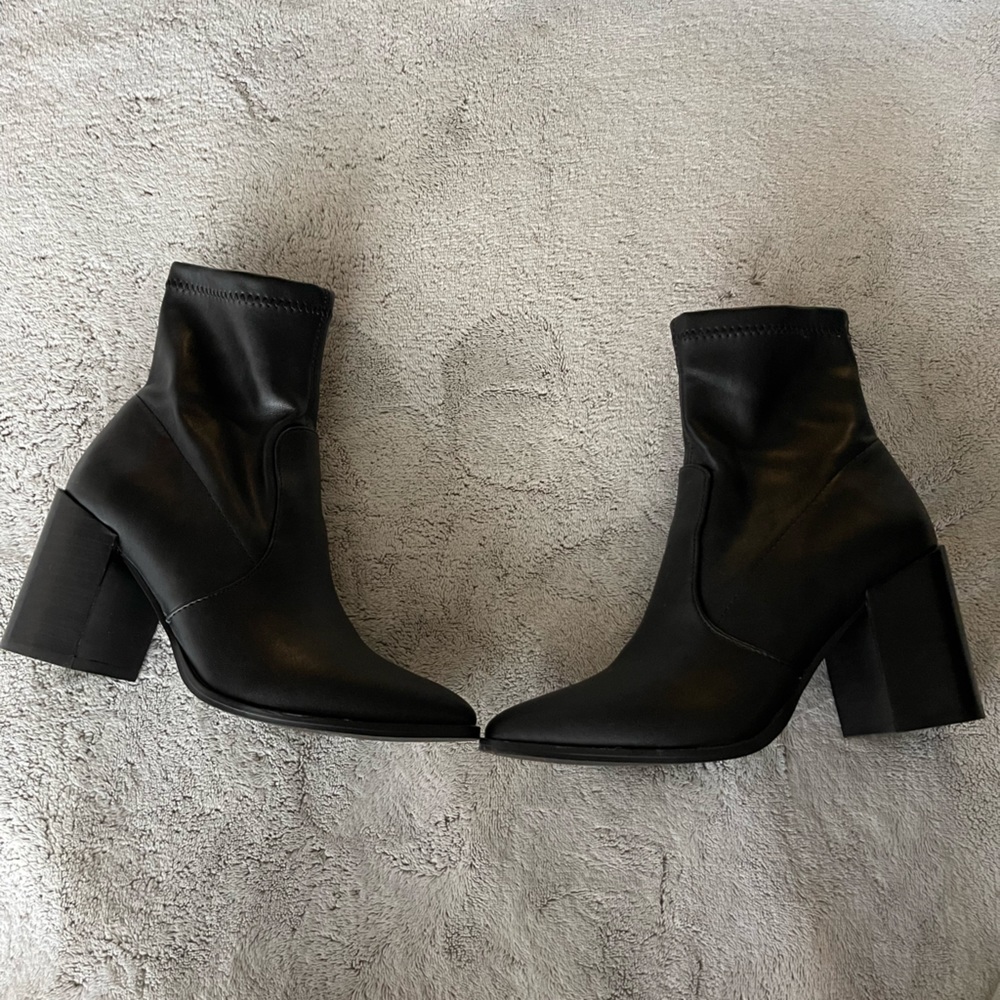 Steve Madden Booties - Picture 2 of 5